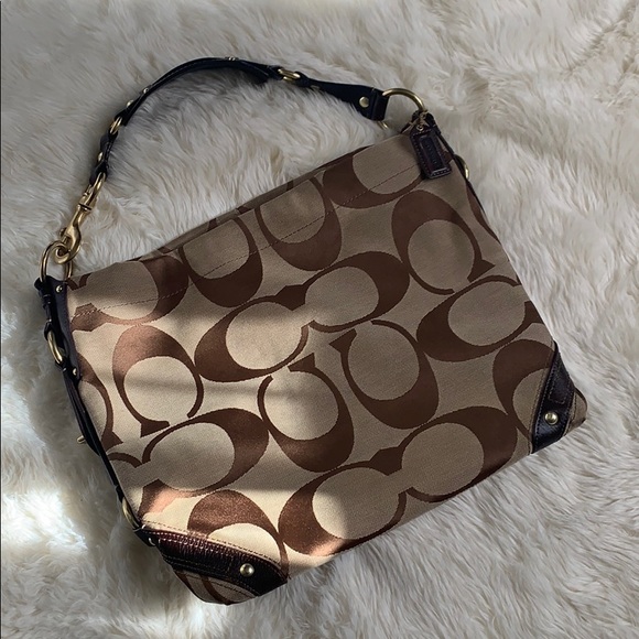 Coach Handbags - AUTHENTIC COACH BAG